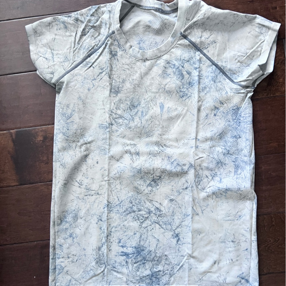 Lululemon top